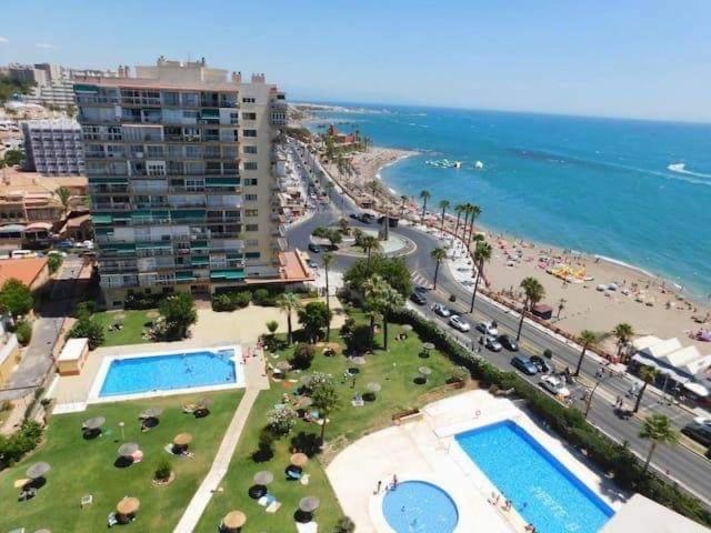 Nice And Cozy Studio At The Beachfront Benalmadena Exterior photo
